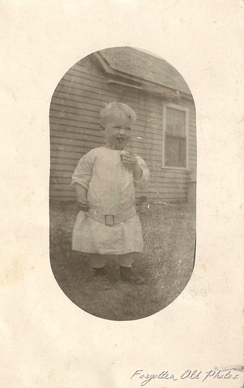Postcard 1914 to 1917  Little Ernie ML Erhard