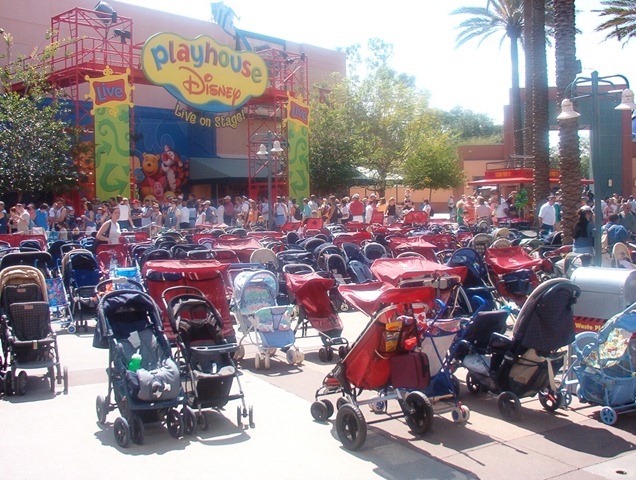 [stroller%2520parking%255B3%255D.jpg]