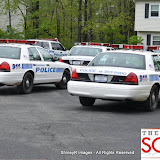 PoliceFootPursuitInNewSquareForSuspectFromStolenVehicle PoliceFootPursuitInNewSquareForSuspectFromStolenVehicle