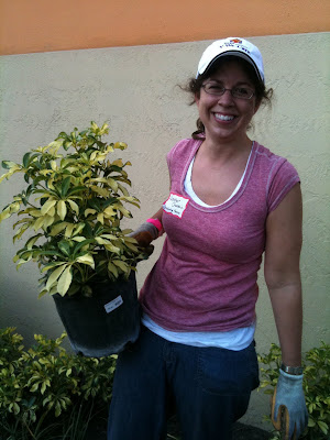 Direct Selling Education Foundation (DSEF) Event - YMCA Greater Miami-Dade - Direct Selling Association (DSA) - Celebrating Home President Heather Chastain working hard on the garden at the YWCA  Heather is a member of DSEF's board of directors DSA visits Miami-Dade YMCA