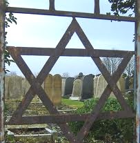 [Jewish.Cemetery.U.K.9.jpg]