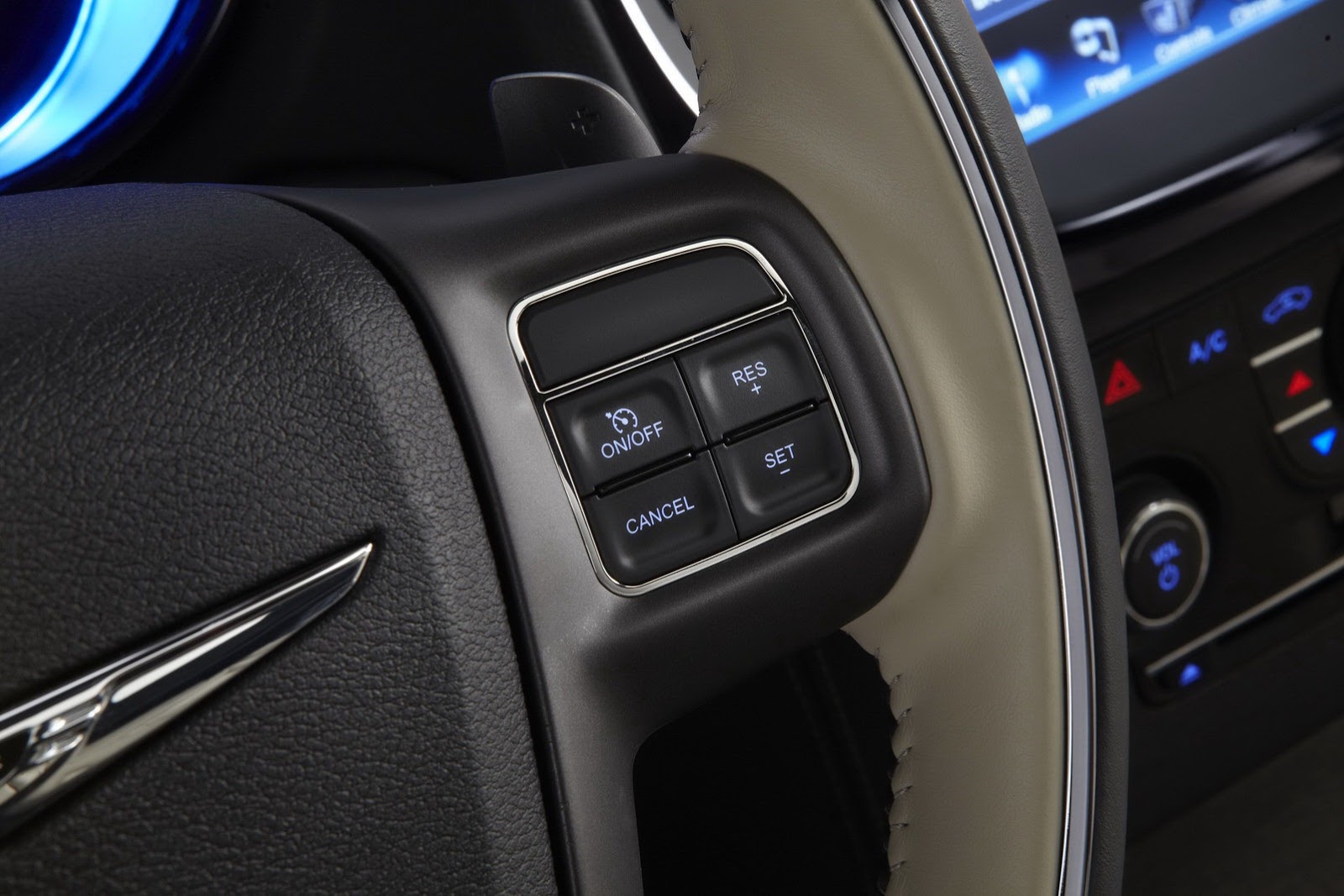 [Chrysler-Group-Models-_152.jpg]
