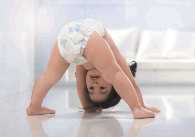 Huggies Dry Pants_baby_lr (2) Huggies Dry Pants_baby_lr (2)