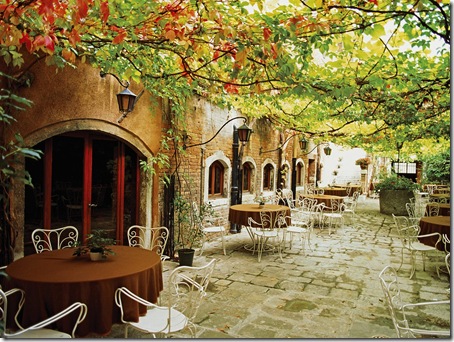 Dining Alfresco, Venetia, Italy