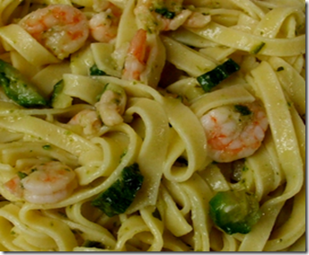 Fettuccine con gamberetti e verdure 