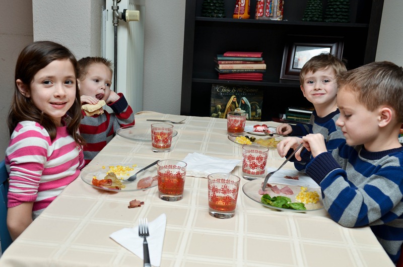 [Christmas%2520Eve%2520Dinner3%255B4%255D.jpg]