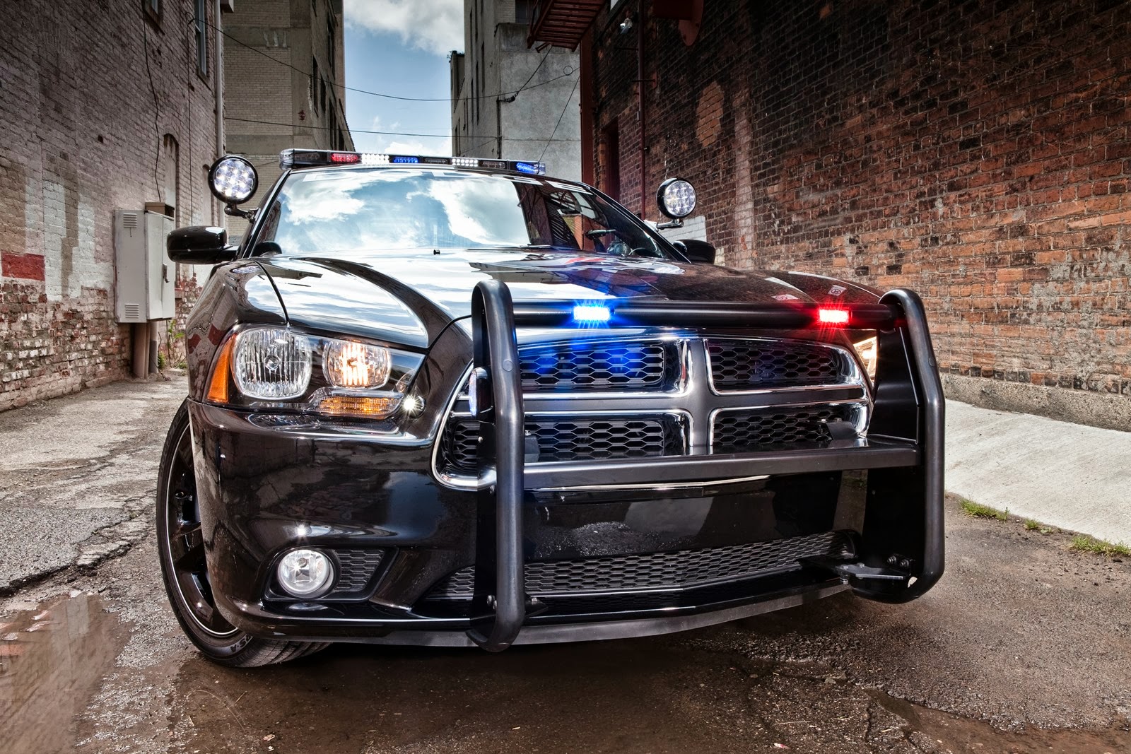 [Dodge-Charger-Pursuit-AWD-7%255B3%255D.jpg]