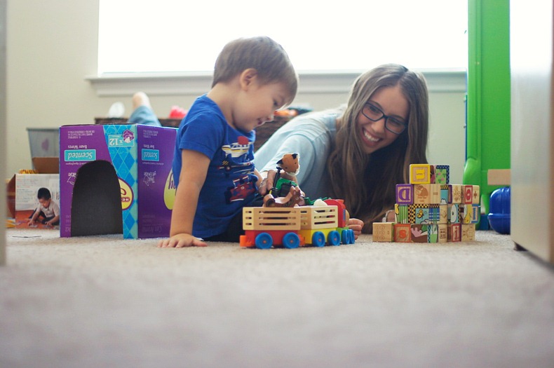 play_with_toddler play_with_toddler