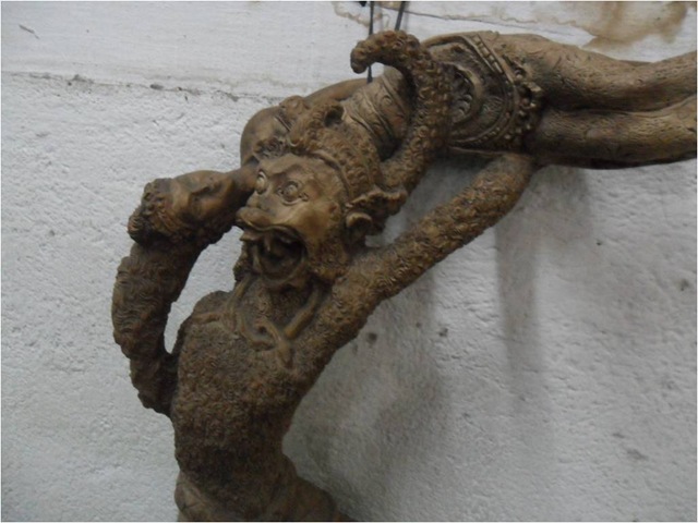 [Patung%2520hanoman%2520sinta%2520-%2520wajah%2520hanoman%2520sinta%255B9%255D.jpg]