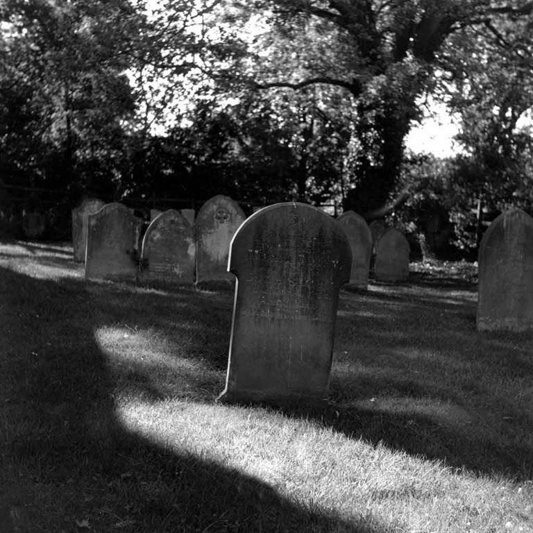 [The-Graveyard-7%255B3%255D.jpg]