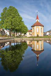 Obec Třebětice - v současné době má 305 obyvatel, rozloha obce je 691 ha.