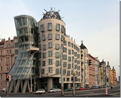 dancing-building-prague