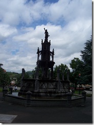 2012.06.05-006 fontaine d'Amboise