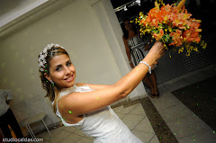Fotos do evento Paty + Jonatas. Foto numero 0231 do Studio Caldas, do Rio de Janeiro, RJ. Lincoln Caldas e equipe fazem fotos de casamento (fotografias de casamentos), fotos de making-of (making of de noiva), fotos em estudio (ensaios fotograficos), fotos de casal (ensaios fotograficos de e-session), fotos de familia, videos de casamento (filmagem de casamentos), videos de making-of e clipes de casamento. Fotojornalismo e videojornalismo no Rio de Janeiro, RJ. fotos casamento rio de janeiro fotografias casal rj foto eventos familia noiva ensaio fotografico videos galeria noivas fotografo evento casar retrato fotografía vestidos gala fotografos com e madrinhas