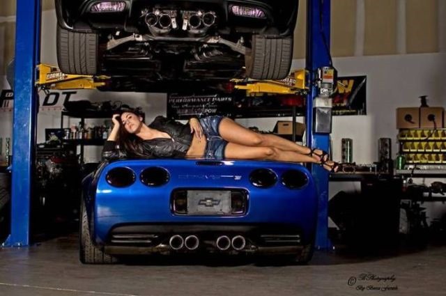 [cars-women-mechanic-33%255B2%255D.jpg]