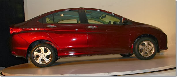 New-Honda-City-side-view-right