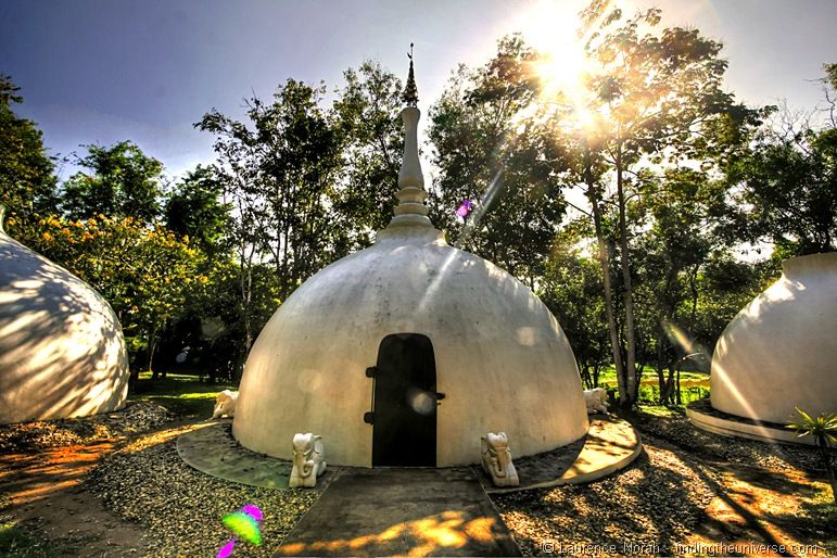 Black temple Chiang Rai white pod building