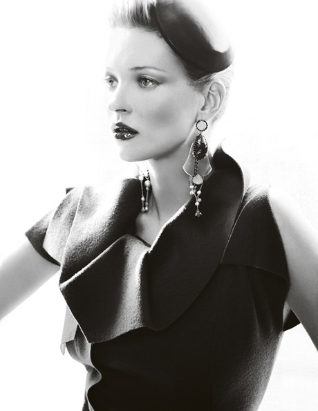kate moss - vogue uk august 11 - 2 kate moss - vogue uk august 11 - 2