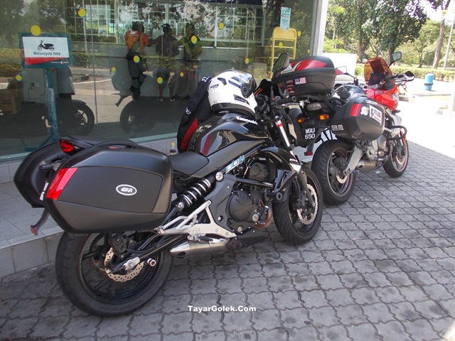 [DSCN30212.jpg]