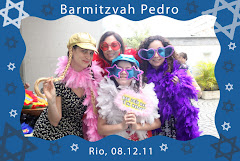 Fotos do evento Pedro - 08.12.11. Foto numero 24 da Social Click Fotografia Digital, do Rio de Janeiro, RJ, que faz fotos divertidas, fotos malucas, fotos com fantasias, fotos na hora, fotografia maluca, fotografia divertida com molduras personalizadas. fotos divertidas malucas foto maluca animadas animado rj rio de janeiro divertida fantasia animada e filmagem casamentos fotoprodutos fotógrafo para casamento