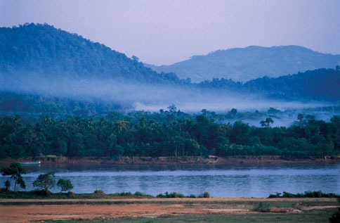 [mekong-river3.jpg]