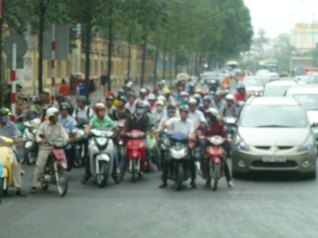 [2012-03-15-Phu-My-Saigon-0373.jpg]
