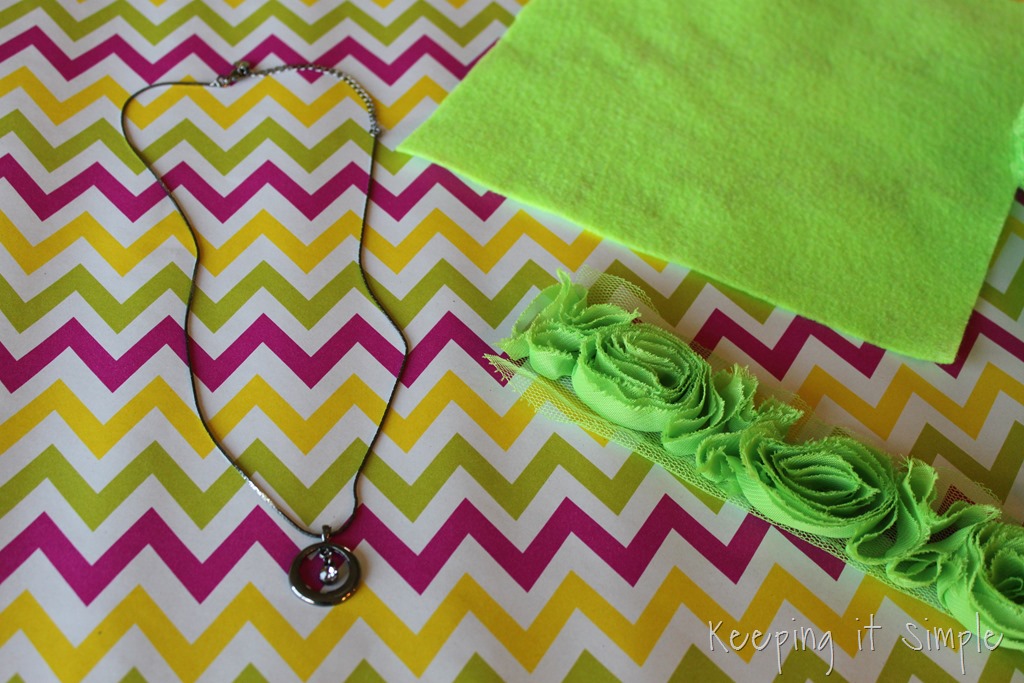 [Rose%2520Trim%2520Necklace%2520%25281%2529%255B10%255D.jpg]