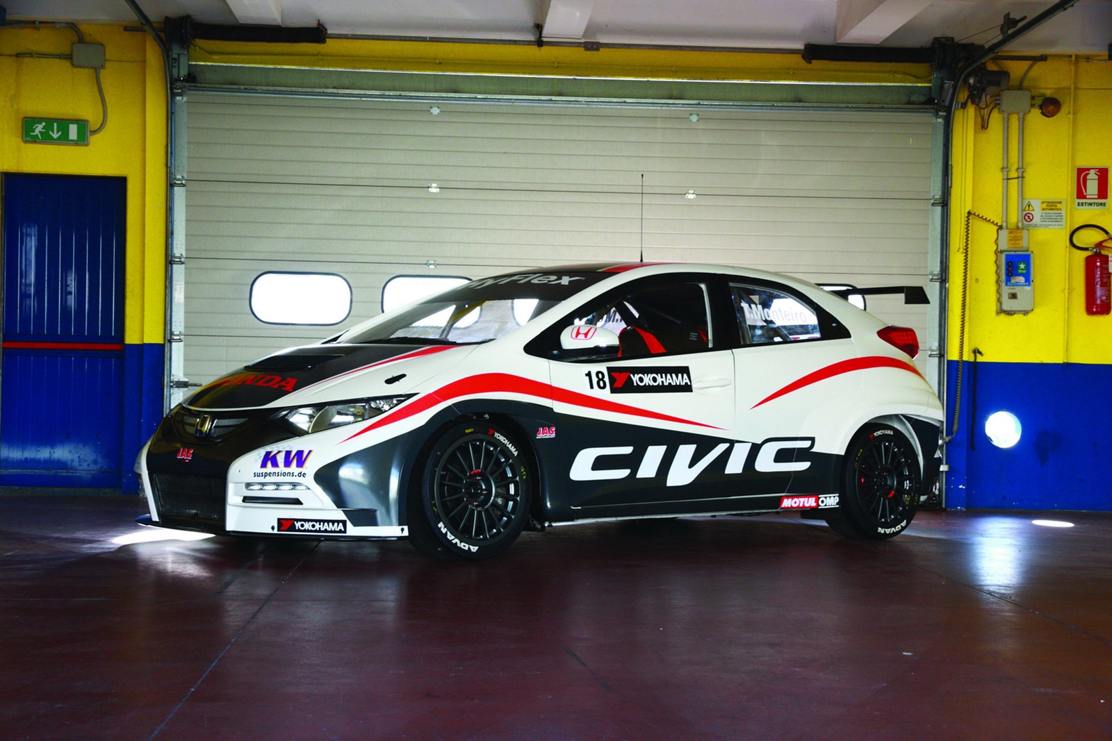 [Honda-Racing-Civic-2012-8%255B2%255D.jpg]