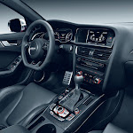 Farbe: Misanorot 2012 Audi RS 4 Avant 025.jpg