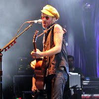  Show_Nando_Reis_Batuque_Brasil_02_04_2011