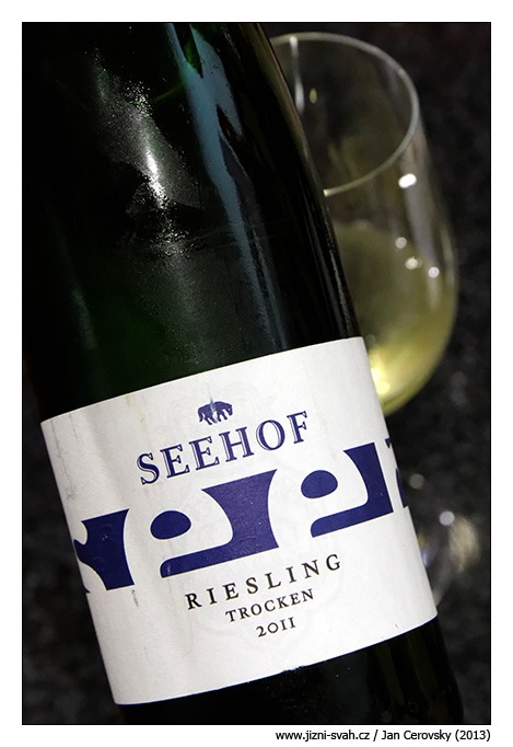 [Weingut-Seehof-Riesling-trocken-2011%255B3%255D.jpg]