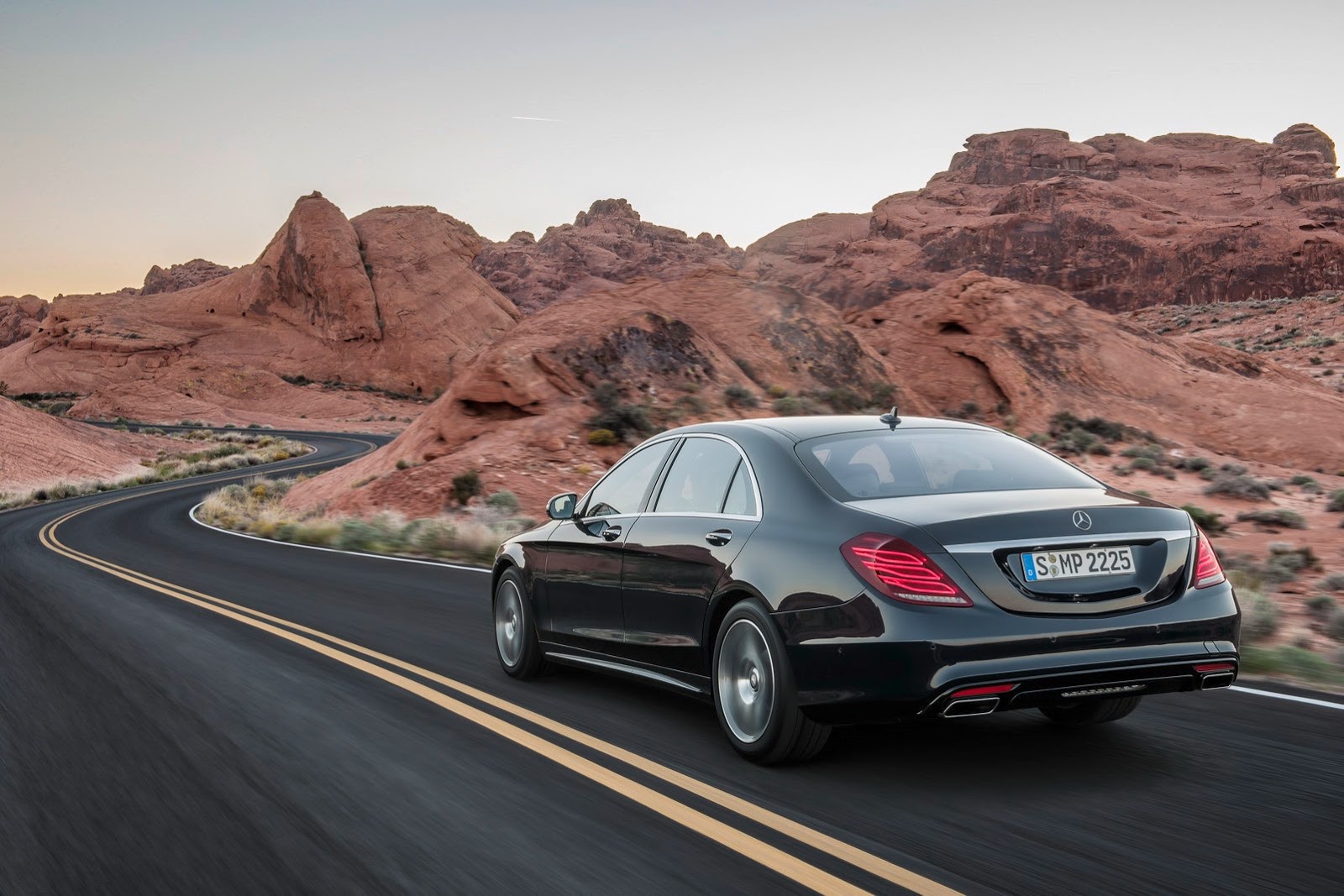 [2014-Mercedes-S550-10%255B2%255D.jpg]