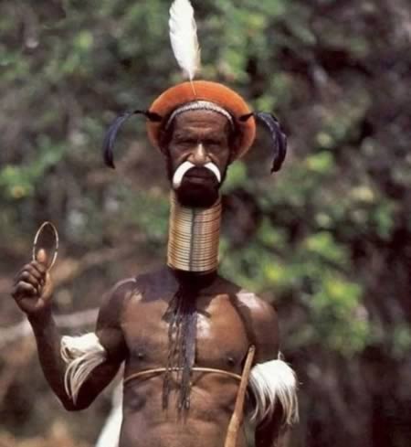 [Strangest-Necks-01%255B2%255D.jpg]