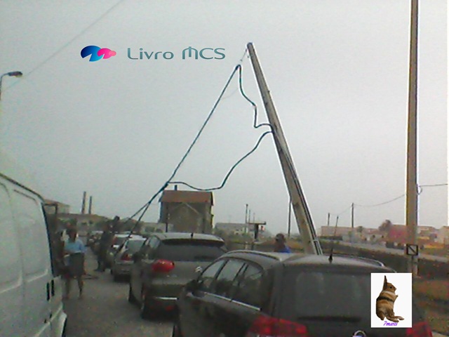 [Bolg%2520Gazeta%2520de%2520Espinho002%2520Livro%2520MCS%255B2%255D.jpg]