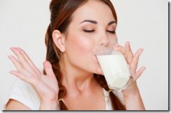 manfaat kesehatan dari minum susu setiap hari