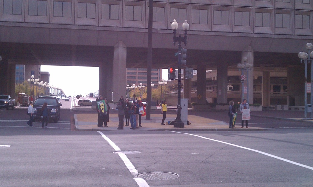 [BeyondNuclearProtestDOE_10-31-11%255B3%255D.jpg]