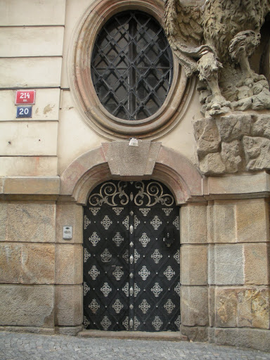 I like the diamond patten. (Prague)