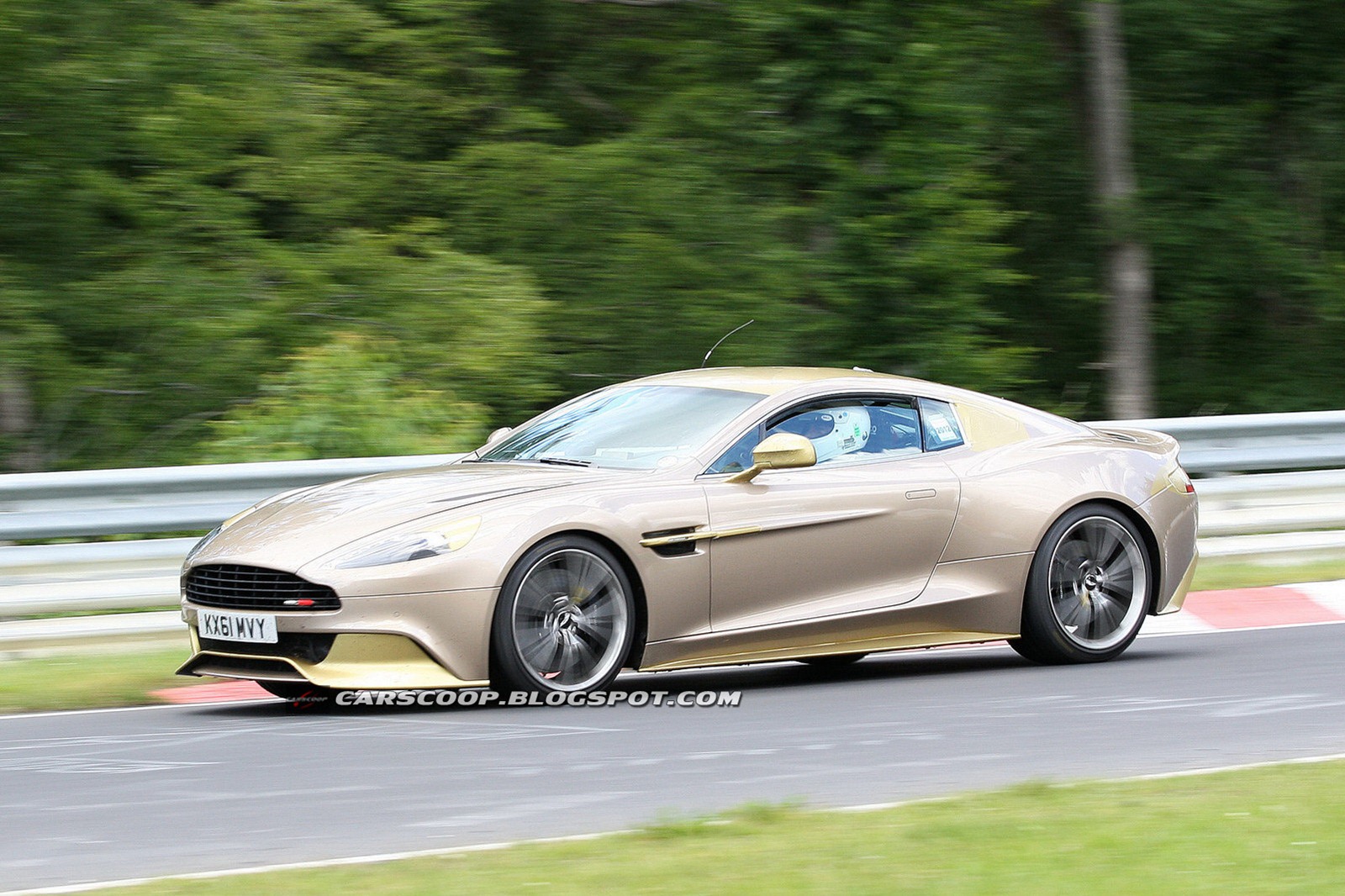 [2013-Aston-Martin-Vanquish-3a%255B3%255D.jpg]