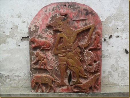 Blawong ukiran kayu gambar tokoh wayang petruk Blawong ukiran kayu gambar tokoh wayang petruk