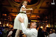 Fotos do evento Carina e Armando. Foto numero 39 de Rogerio von Kruger, fotografo no Rio de Janeiro (RJ), que faz fotos de casamento, fotos de musica, fotos de shows e fotos de eventos. Rogerio von Kruger faz fotos digitais de casamento no Rio de Janeiro, RJ. fotos de casamento foto digital rio janeiro rj festa noiva noivas festas album casamentos digitais retrato fotografia penteado retratos