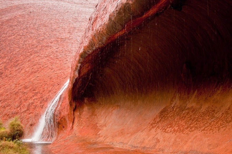 uluru-waterfalls-5