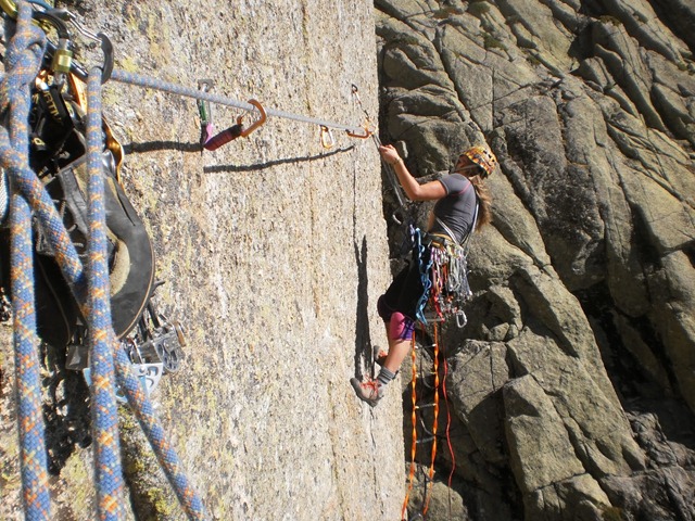 [Curso_Big_Wall_8-12_Octubre_2011_090%255B2%255D.jpg]