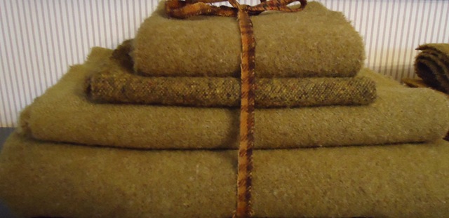 [Army%2520Green%2520Wool%255B3%255D.jpg]