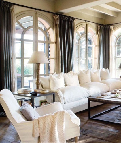 [white%2520fluffy%2520couch%2520and%2520blue%2520silk%2520curtains%2520via%2520pinterest%255B3%255D.jpg]