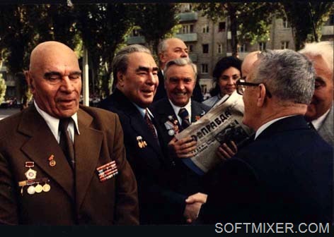 [LBrezhnev02min[7].jpg]