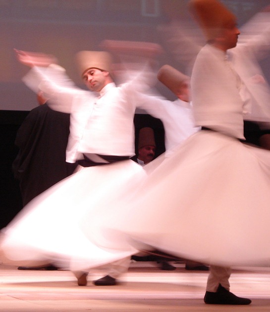 Whriling_dervishes,_Rumi_Fest_2007