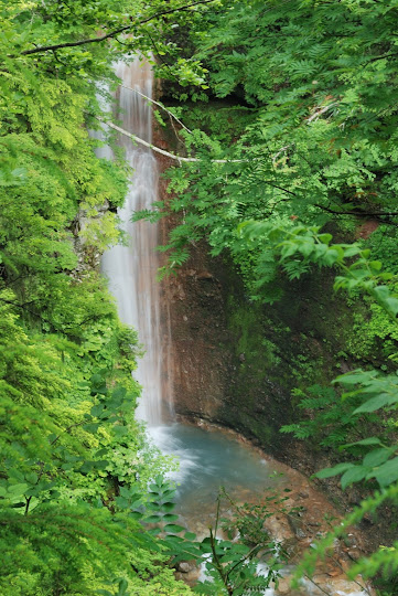 緋の滝