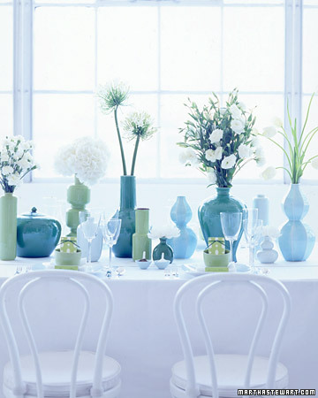 I love the soft glow that pervades this arrangement, with all its quirks and elements. (www.marthastewart.com) I love the soft glow that pervades this arrangement, with all its quirks and elements. (www.marthastewart.com)