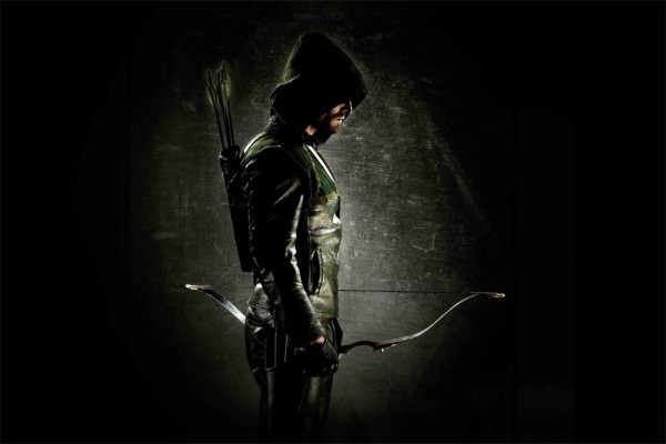 Stephen-Amell-in-Arrow-TV-Series-600x400