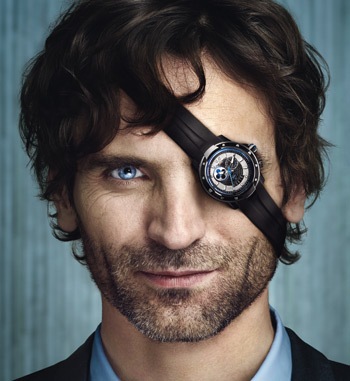 [The-current-seen-by-privateer-Technomarine-does-not-take-itself-seriously%255B4%255D.jpg]